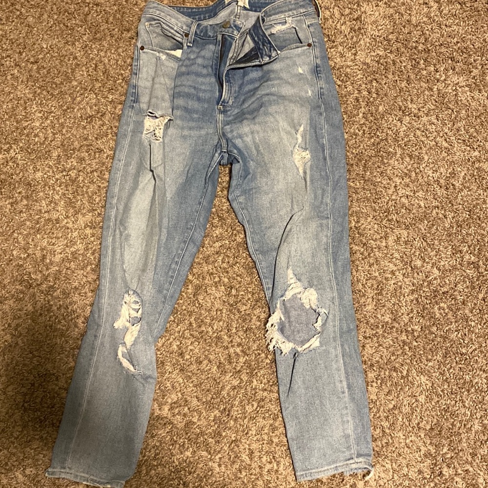 Abercrombie ripped jeans. Curve love size 31/12